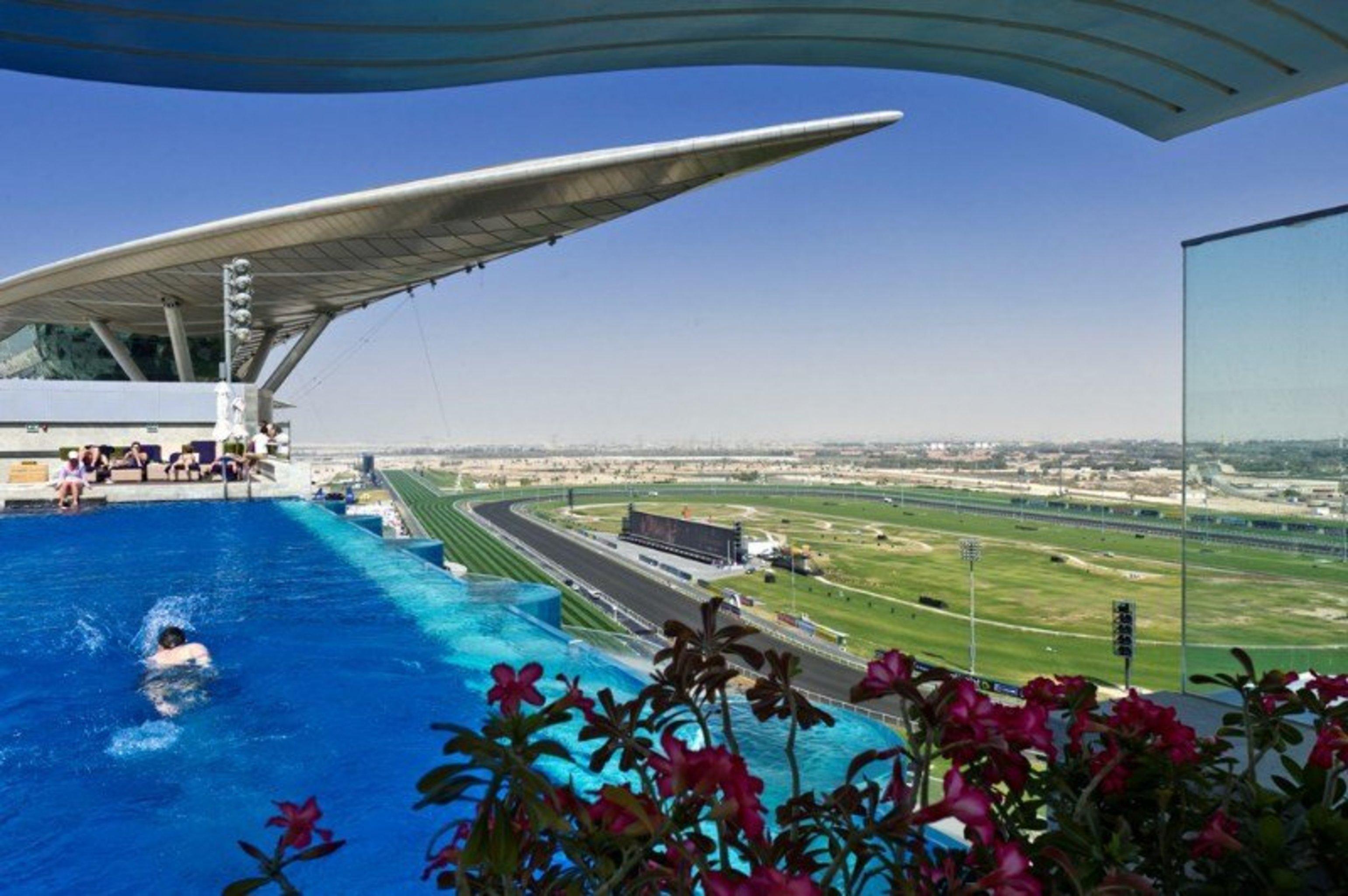 The Meydan Hotel Dubai Exterior foto The Skypool