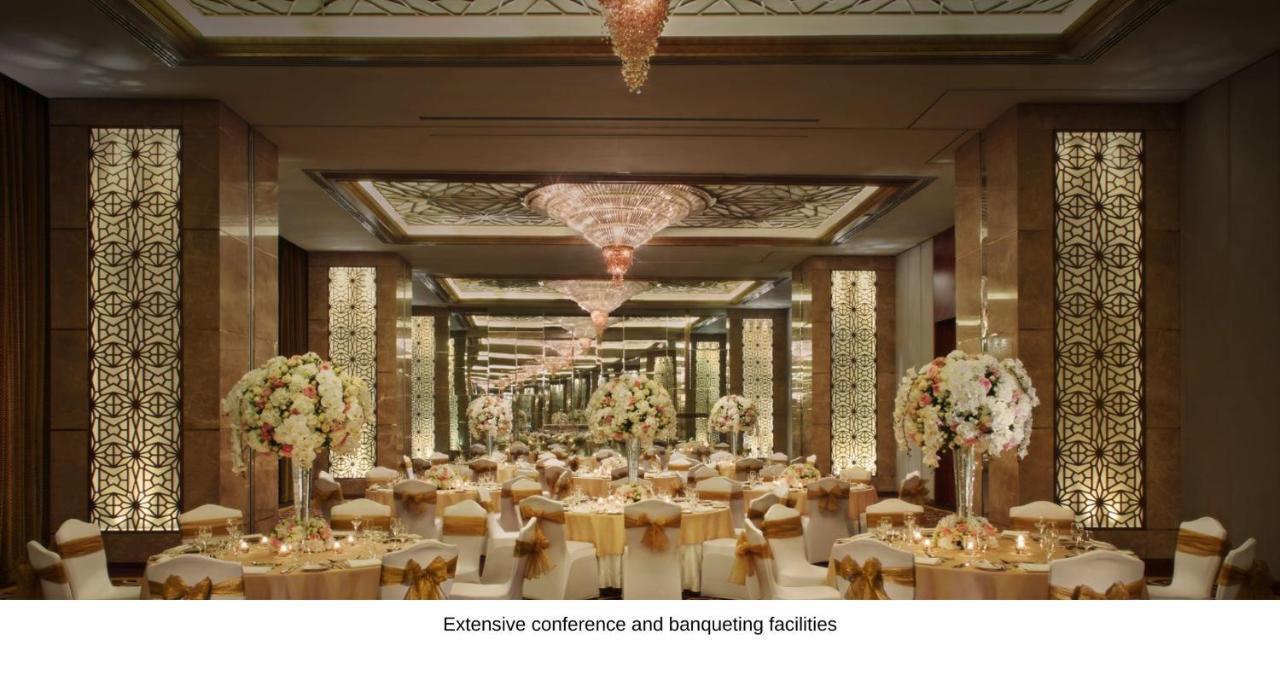 The Meydan Hotel Dubai Exterior foto The ballroom at the Mandarin Oriental, Bangkok