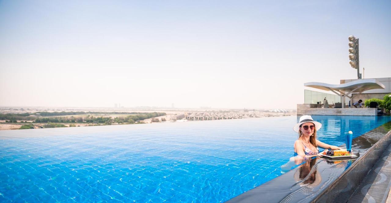The Meydan Hotel Dubai Exterior foto The pool at Jumeirah Jumeirah